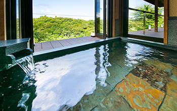 Hyakuraku Suite Hoju - with open-air bath